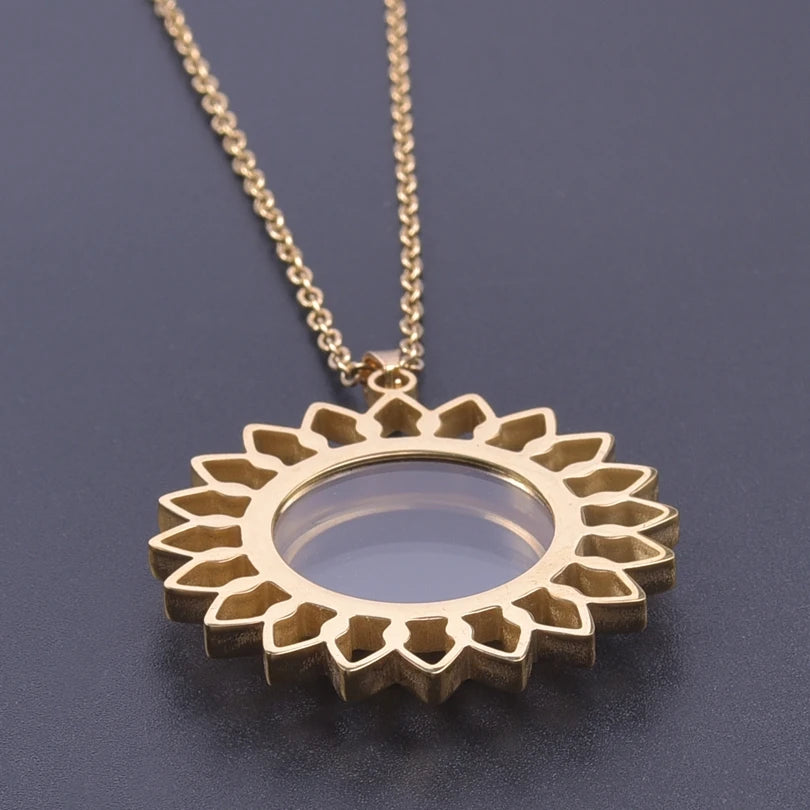 1Pc Gothic Moon Cross Round Memory Relicario Pendant Necklaces Jewelry Animal Glass Floating Cremation Ashes Locket Men Collares